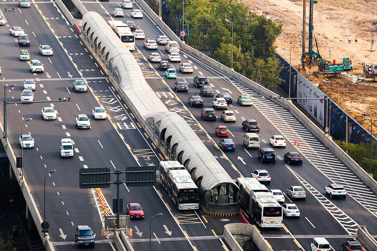 Скоростной автобус BRT в Чэнду