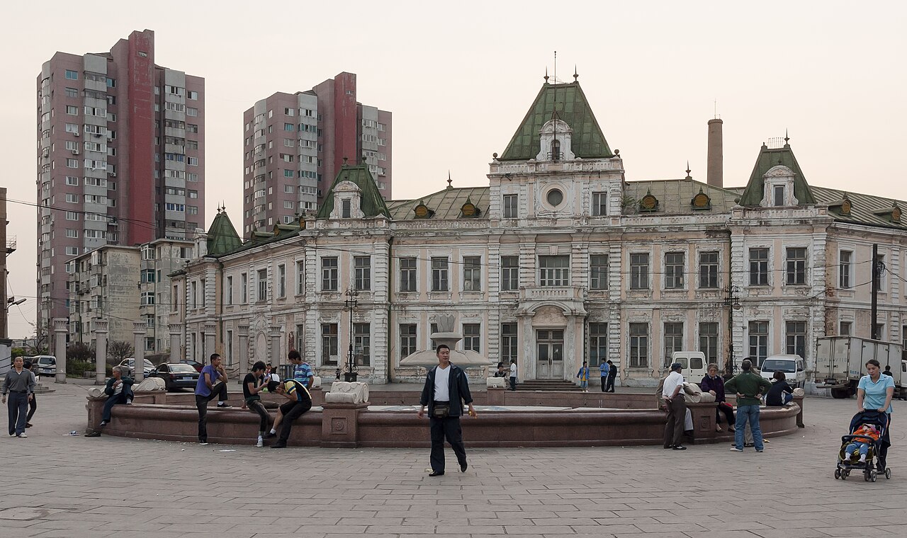Русская улица в старом центре Даляня