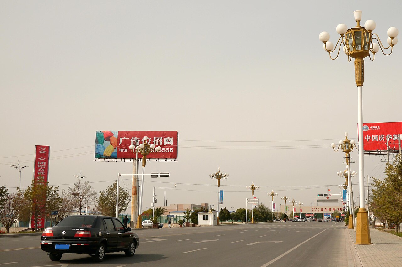 Граница Китая и Казахстана в районе Хоргоса